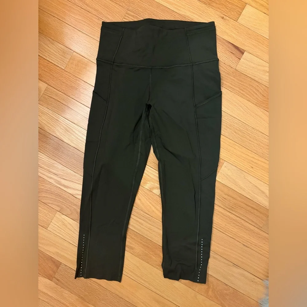 Lululemon Dark Green Capri Leggings
